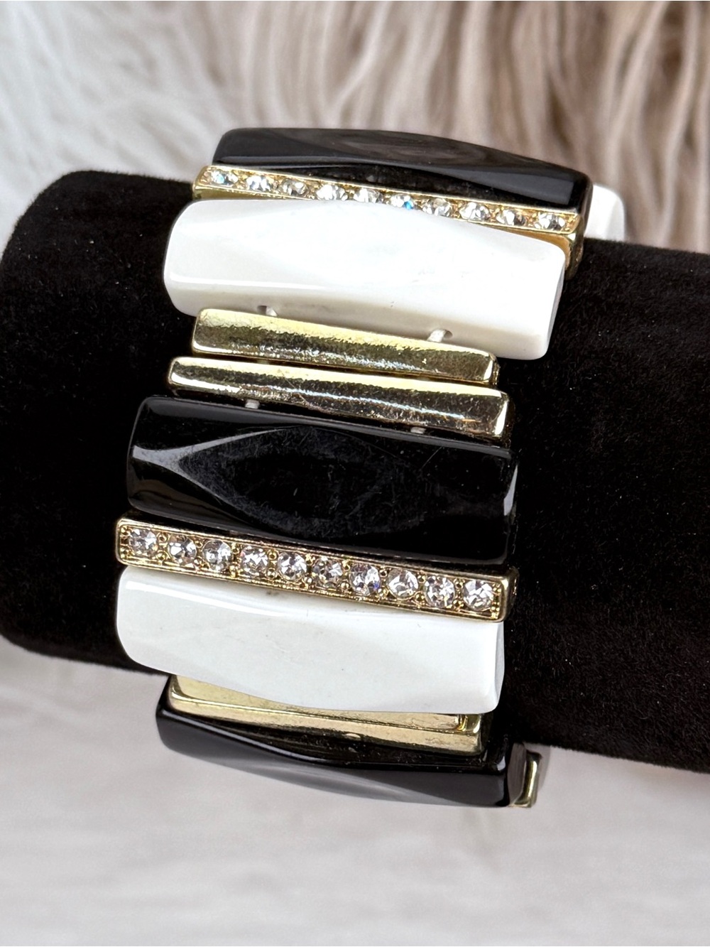 Black White Gold Tone Stretch Bracelet Clear Accent Statement Jewelry